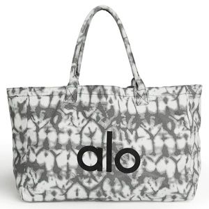 Ali Yoga Tote